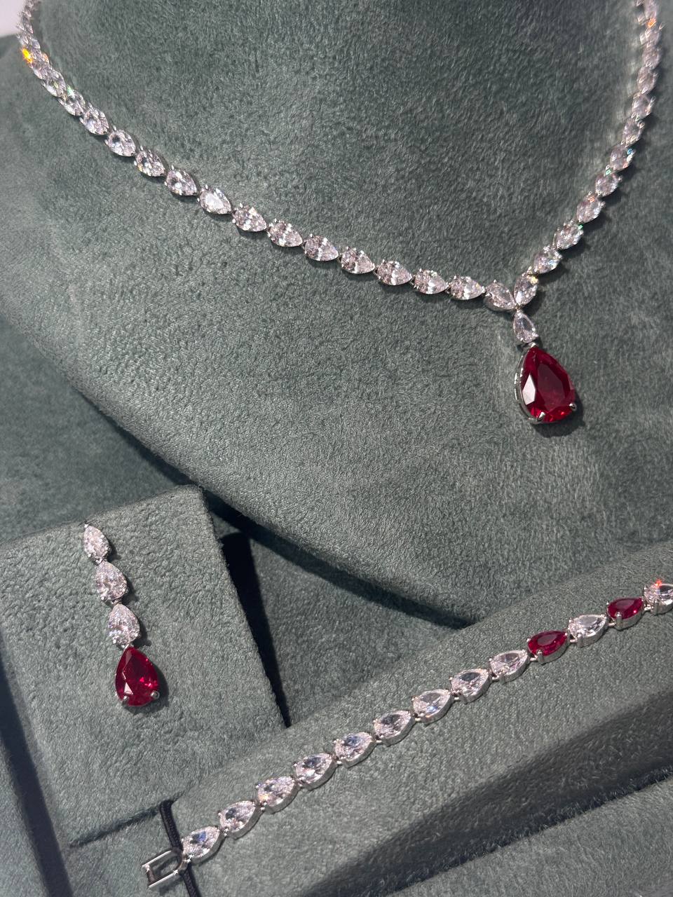 Aria Bridal Wedding Jewelry Set Teardrop Necklace Earrings Bracelet Ri ...