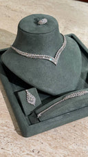 Elegant bridal V shape necklace jewelry set with zircon stones and matching earrings bracelet ring