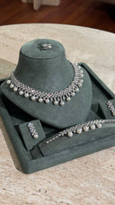 Aviola bridal pearl necklace jewelry set with crystal floral design and elegant drops