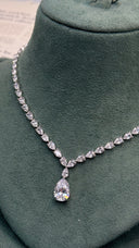 Aviola teardrop bridal earrings with elegant crystal shine for weddings