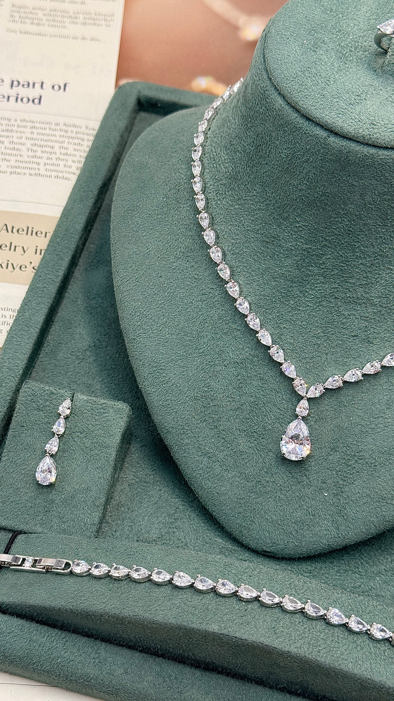 Close up Aviola bridal teardrop necklace showing high shine crystals