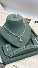 Aviola luxury wedding jewelry set with teardrop crystal necklace and bracelet