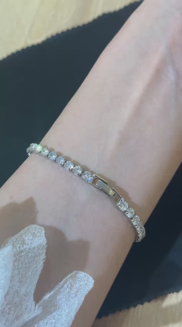 luxury-tennis-bracelet-sparkle