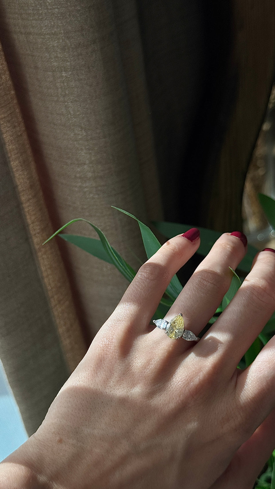 Bridal yellow crystal ring teardrop design elegant wedding accessory